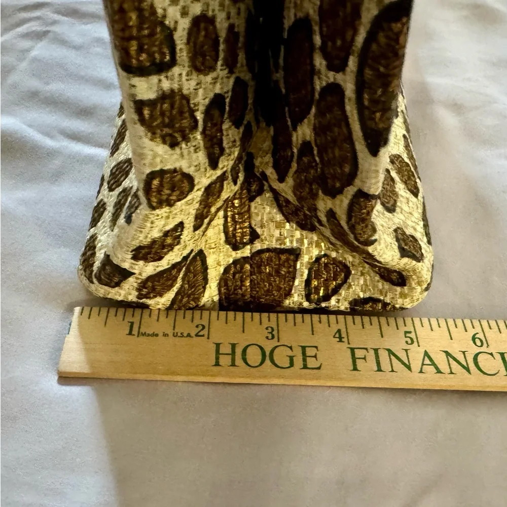 Avon Leopard Print Tote Bag, Body - 100% Paper, Lining - 100% Polyester NWOT - Picture 13 of 13